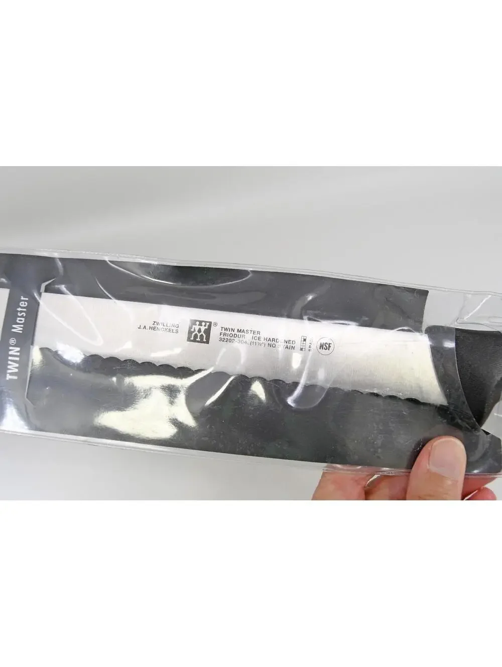 Zwilling J A Henckels Twin Master 11.5